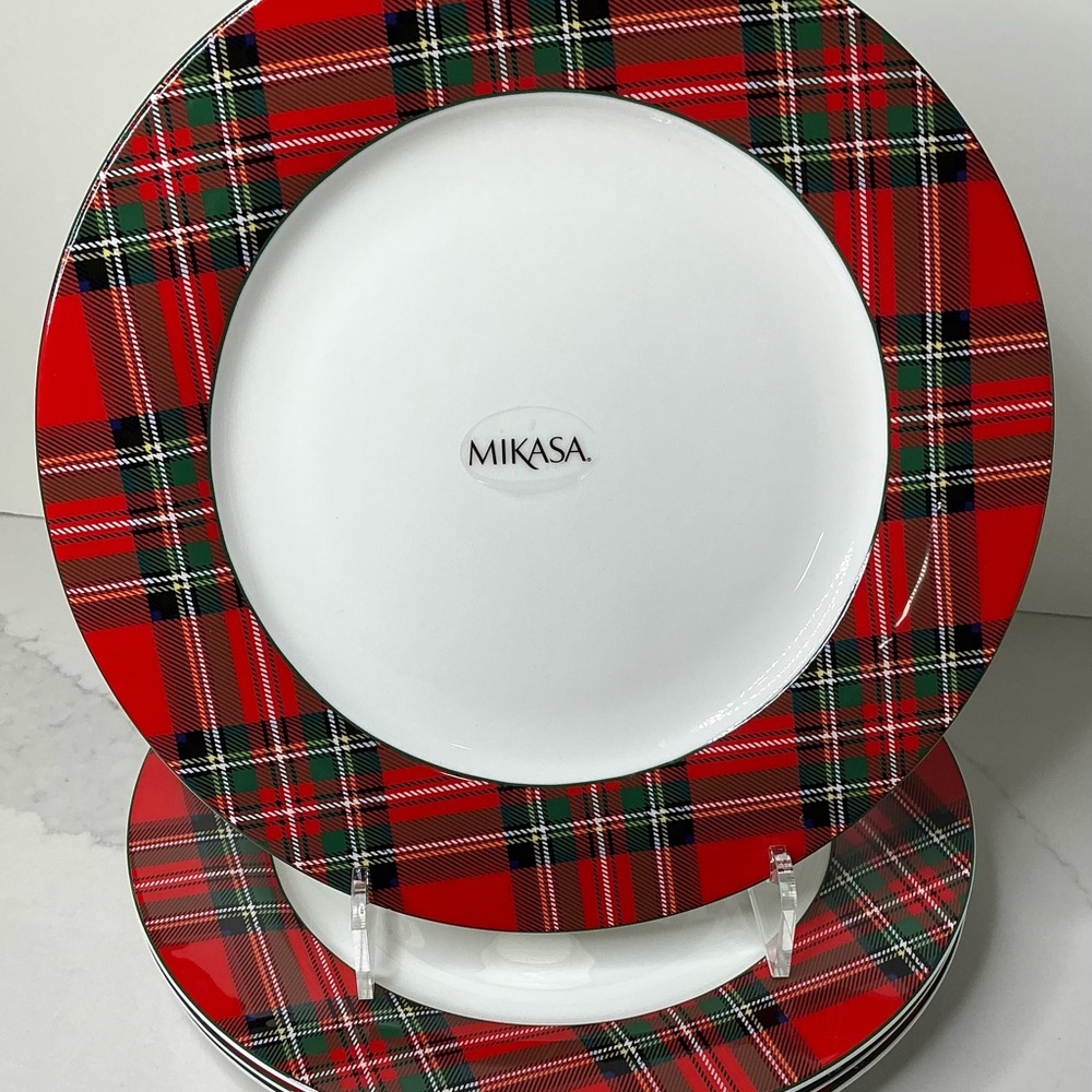 4 Mikasa Dinner Plates Bone China Christmas Tartan Plaid Red 11” New